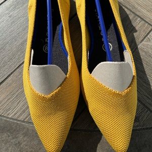 Yellow Rothy’s point size 9